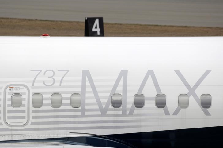 © Reuters. Un avión Boeing 737 MAX 8 estacionado en una planta de producción de la empresa