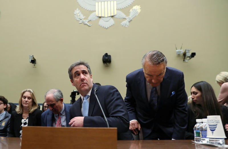 © Reuters. Former Trump personal attorney Cohen testifies before House Oversight hearing on Capitol Hill in Washington