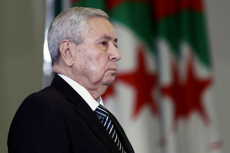 © Reuters. رئيس الجزائر المؤقت: انتخابات الرئاسة ستُجرى في 12 ديسمبر