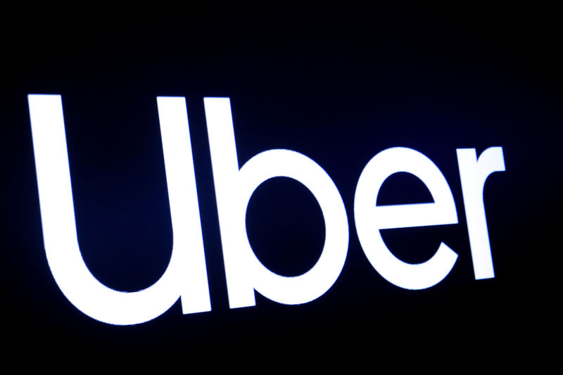 © Reuters. FILE PHOTO: A screen displays the company logo for Uber Technologies Inc. on the day of it's IPO at the NYSE in New York