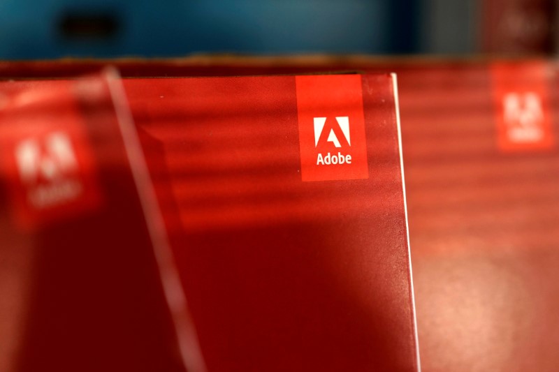 © Reuters. FILE PHOTO: An Adobe Systems Inc software box is seen in Los Angeles