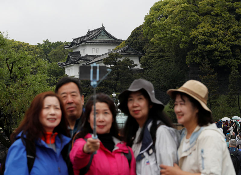 8月訪日外国人、11カ月ぶり前年割れ　韓国は2桁マイナス