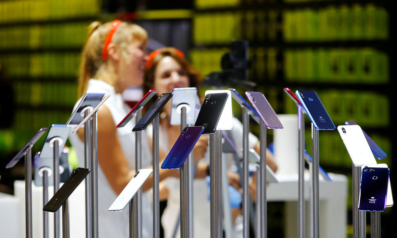 © Reuters. FILE PHOTO: IFA consumer tech fair in Berlin