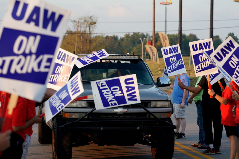 UAW says some progress has been made in GM talks