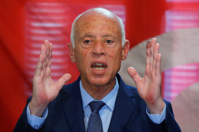 رجل في الأخبار-قيس سعيد.. أستاذ قانون سابق يريد إعادة صياغة السياسة التونسية