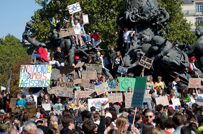 Estudantes cobram comprometimento de líderes mundiais em novo dia de protesto pelo clima