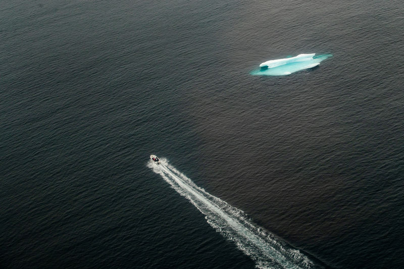 © Reuters. The Wider Image: Greenland's residents grapple with global warming