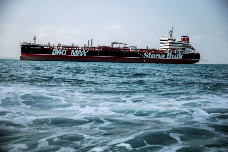 © Reuters. FILE PHOTO: Stena Impero, a British-flagged vessel owned by Stena Bulk, is seen at undisclosed place off the coast of Bandar Abbas