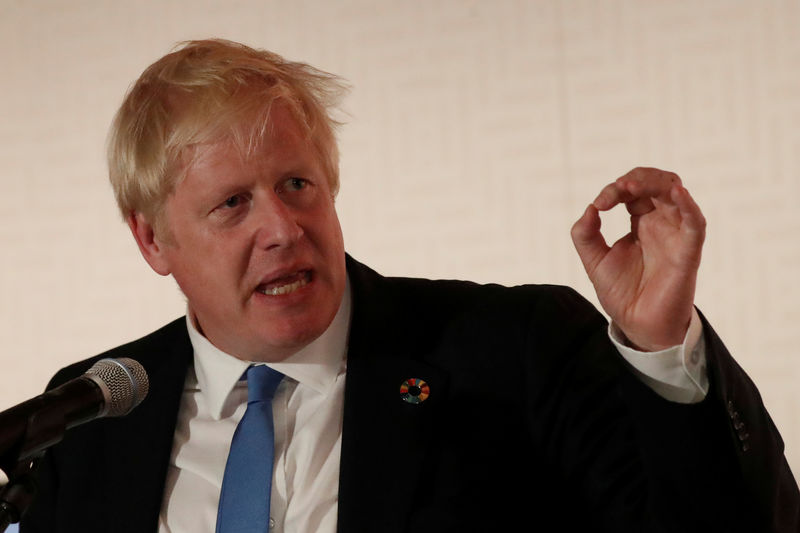 Lei define que Reino Unido sairá da UE em 31 de outubro, diz premiê Johnson