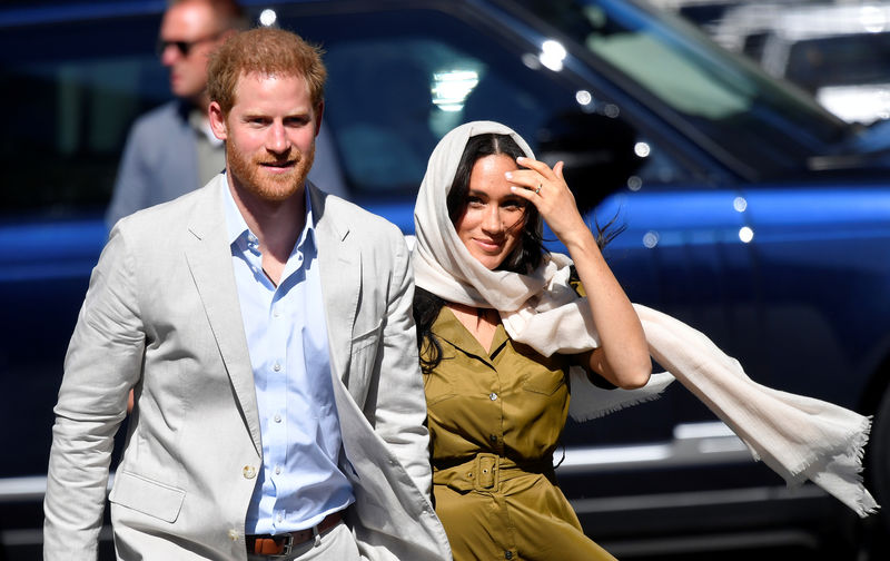 © Reuters. Prince Harry and Meghan visit Cape Town