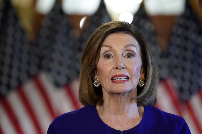 © Reuters. House Speaker Nancy Pelosi announces Trump impeachment inquiry at the U.S. Capitol in Washington