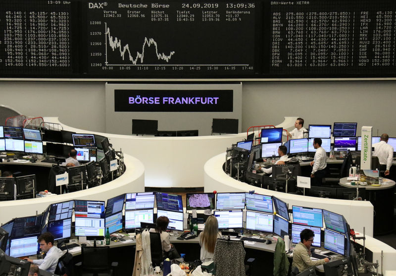 European shares stumble as techs drop; political uncertainty in Washington weighs