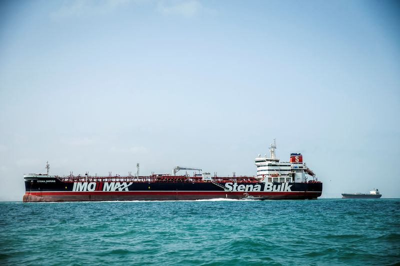 El petrolero británico sigue retenido en Irán, según su propietario