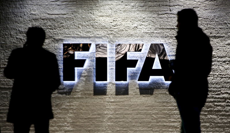 Fifa propone limiti su commissioni procuratori e prestiti calciatori