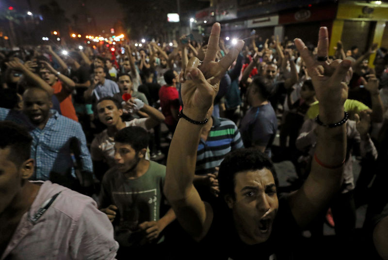 تحليل-مصر على المحك بعد أول احتجاجات مناهضة للسيسي منذ سنوات