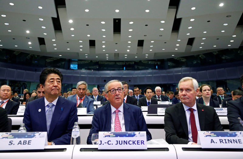 © Reuters. Conferencia de Comunicación que conecta Europa y Asia en Bruselas