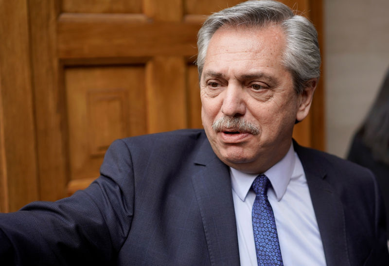 Argentina's Fernandez reassures creditors with 'no haircut' talk