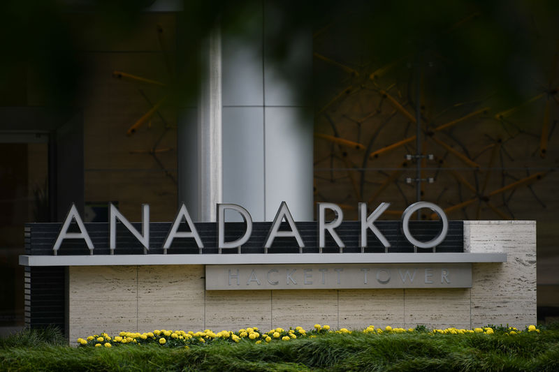 Mozambique targets $880 million in tax from Anadarko takeover: report