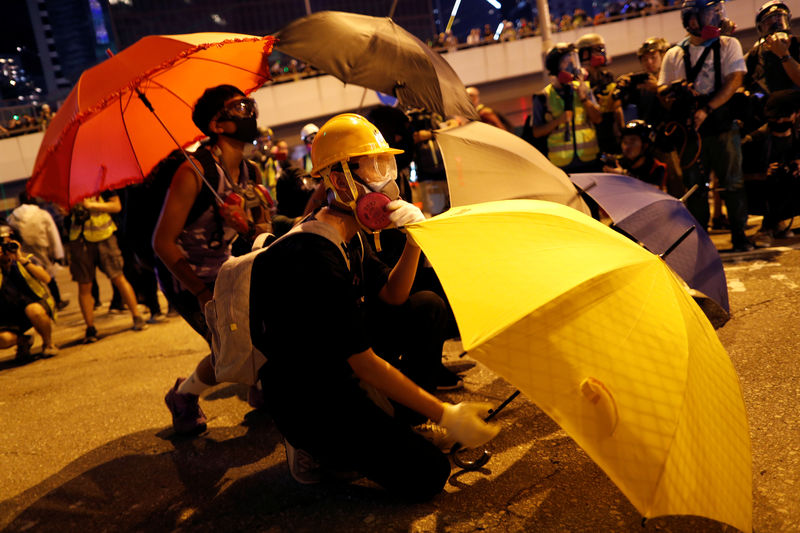 Violences à Hong Kong pour les 5 ans du &quot;mouvement des parapluies&quot;