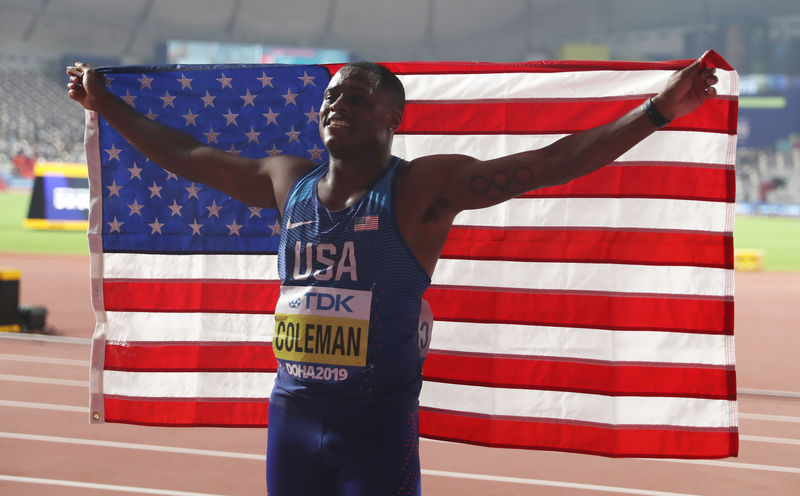© Reuters. كولمان يحرز ذهبية سباق 100 متر ببطولة العالم