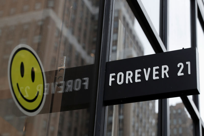 © Reuters. The sign for clothing retailer Forever 21 is seen outside the store in New York City