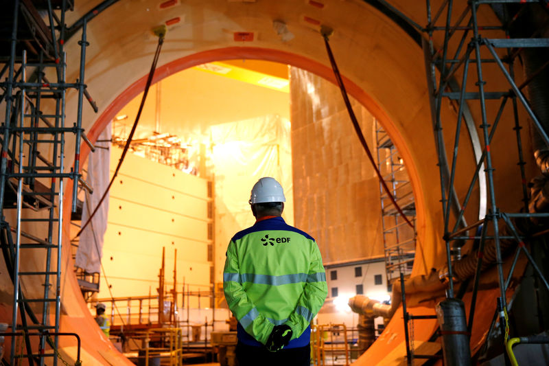 French ministers criticise EDF over nuclear power delays