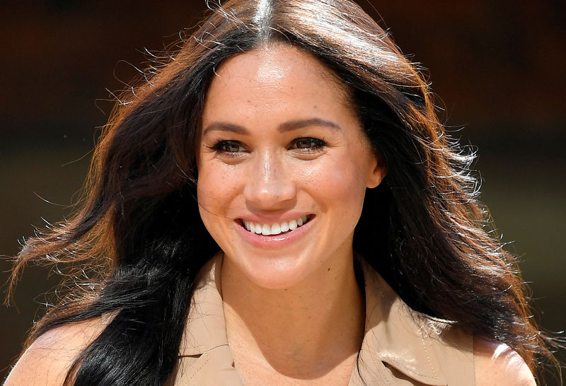 Meghan Markle sues UK newspaper; Prince Harry attacks tabloid press