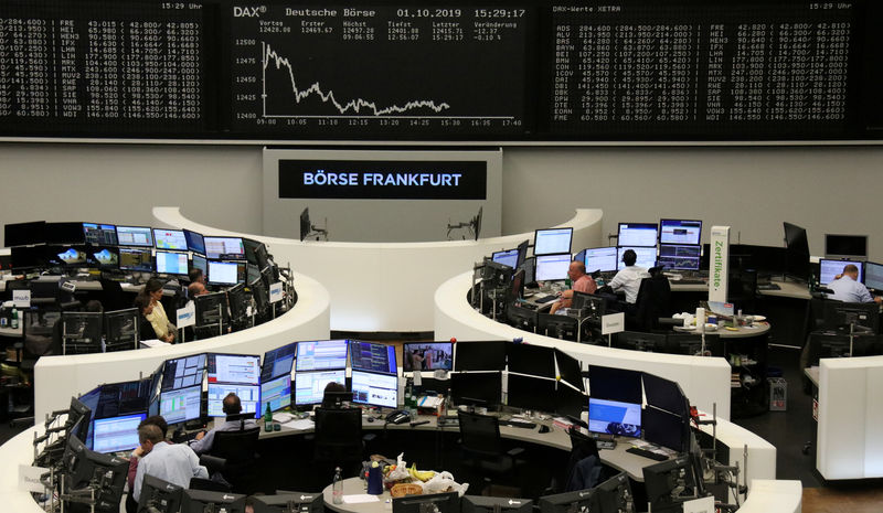 © Reuters. الأسهم الأوروبية تتراجع بفعل مخاوف النمو
