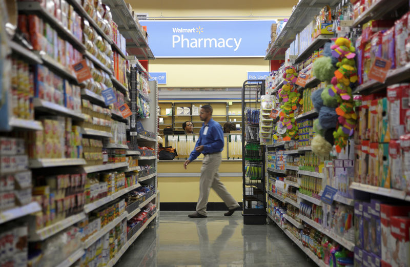 Walmart to test programs for U.S. workers to cut its healthcare costs