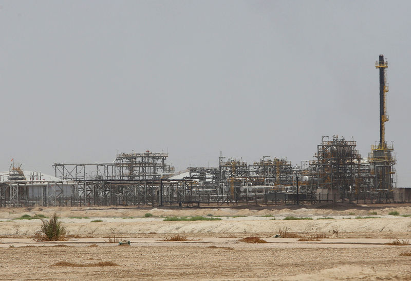 ملخص-موديز تقول اعتماد العراق على دخل النفط سيستمر مع بطء زخم الإصلاح