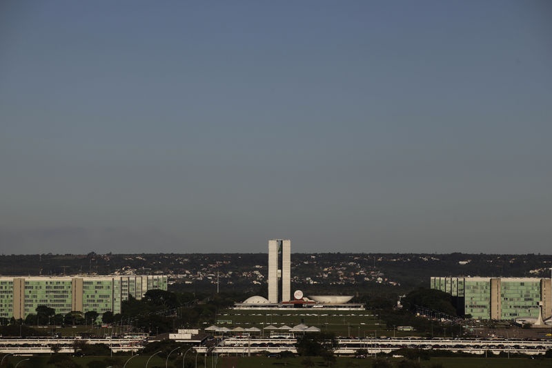 Governo negocia direcionar recursos de cessão onerosa a emendas parlamentares