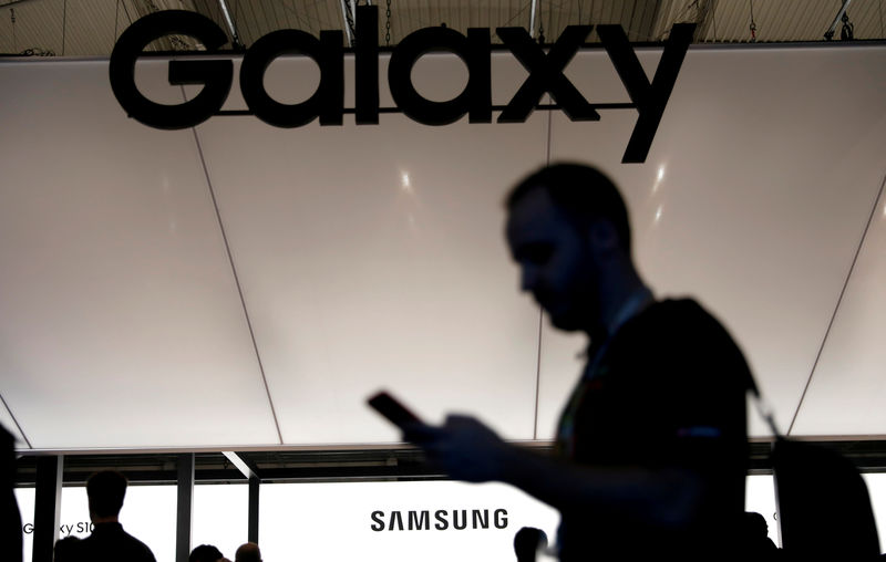 Recovery beckons for Samsung as chip prices stabilize