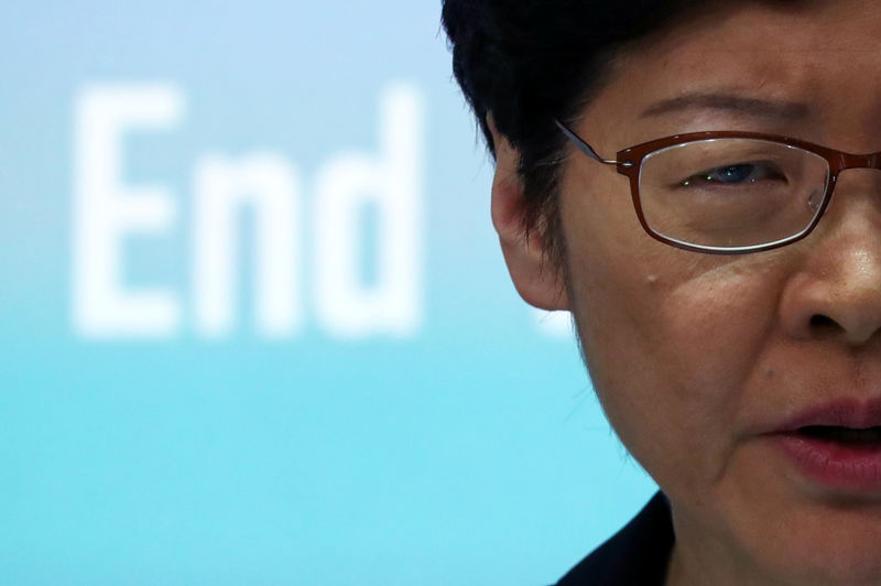 © Reuters. La leader di Hong Kong Carrie Lam ad una conferenza stampa a Hong Kong