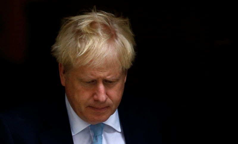 © Reuters. Il primo ministro britannico Boris Johnson a Downing Street, Londra.