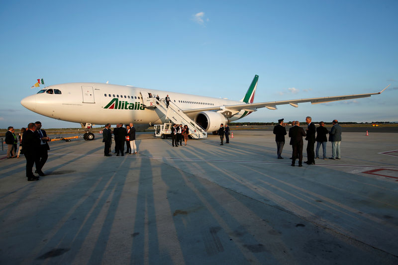 Alitalia rescuers list obstacles in way of turnaround - source