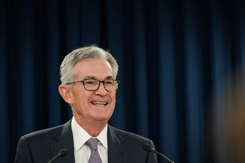 © Reuters. El presidente de la Reserva Federal, Jerome Powell, celebra una conferencia de prensa