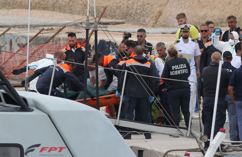 Corpos de 13 mulheres são encontrados após naufrágio de barco de imigrantes no Mediterrâneo