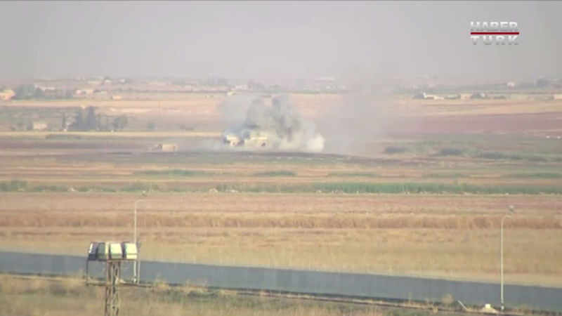 © Reuters. قوات يقودها أكراد: طائرات تركية تقصف مناطق على الحدود وفي شمال شرق البلاد