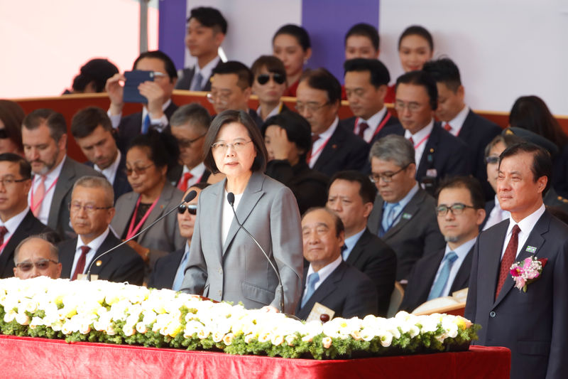 台湾総統、中国の「一国二制度」を拒否