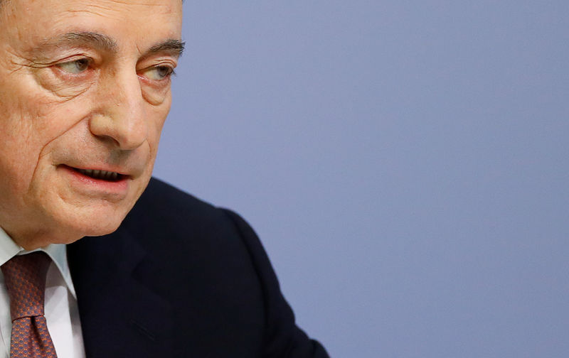 © Reuters. Mario Draghi, presidente do Banco Central Europeu (BCE) durante coletiva de imprensa em Frankfurt, na Alemanha