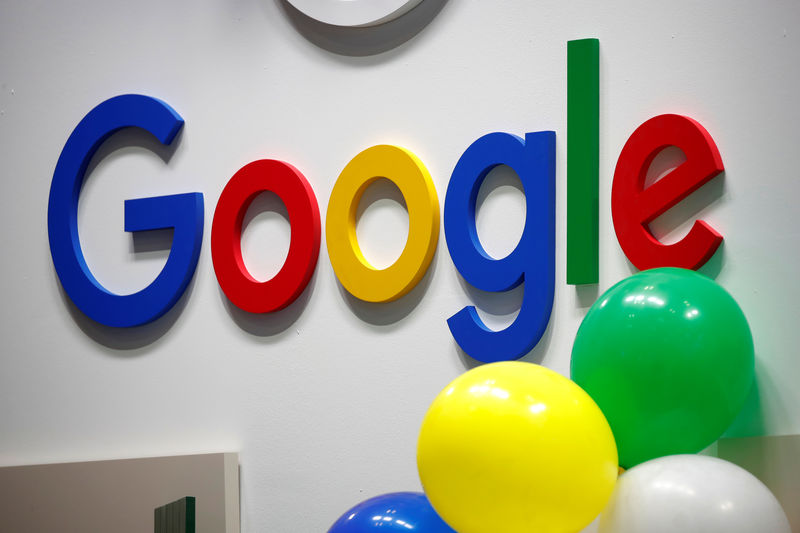 © Reuters. Logo of Google is seen at VivaTech fair in Paris