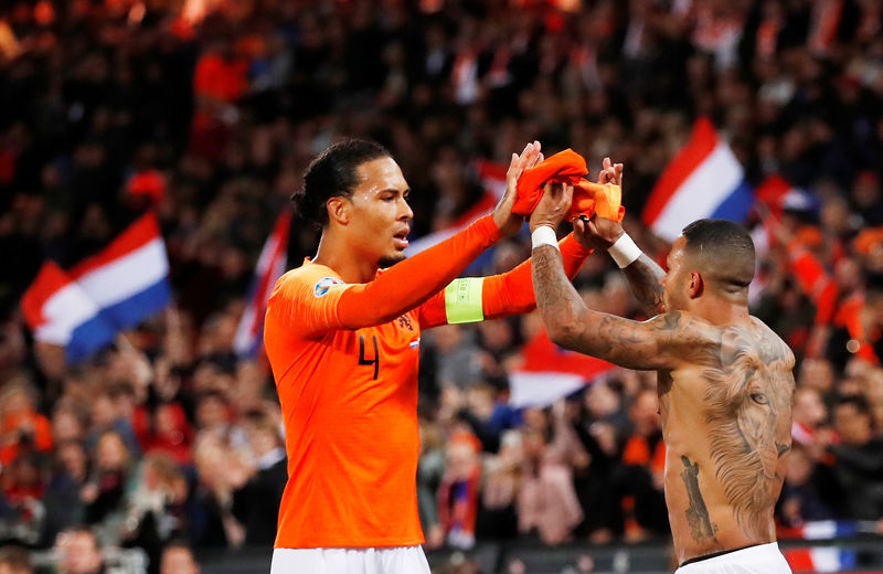 Dutch grab late goals to beat Northern Ireland 3-1