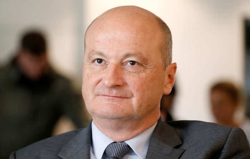 © Reuters. Newly-appointed interim Deputy Managing Director Olivier Murguet attends a news conference at French carmaker Renault headquarters in Boulogne-Billancourt