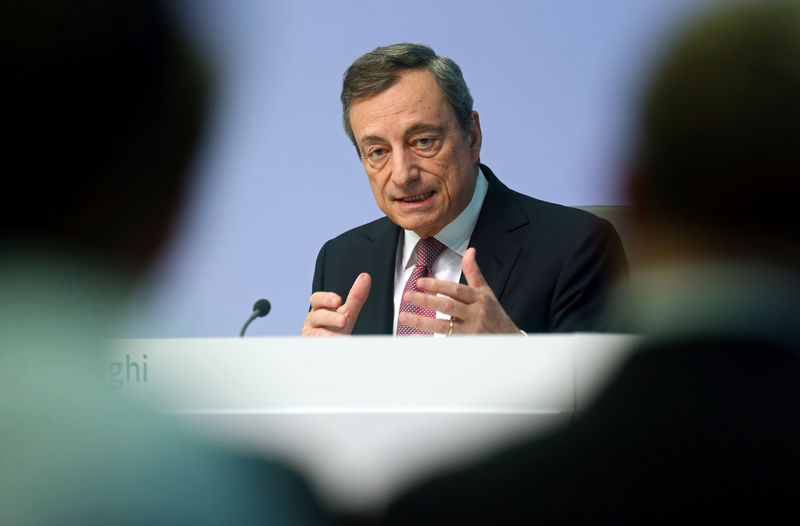 © Reuters. Presidente do Banco Central Europeu, Mario Draghi
