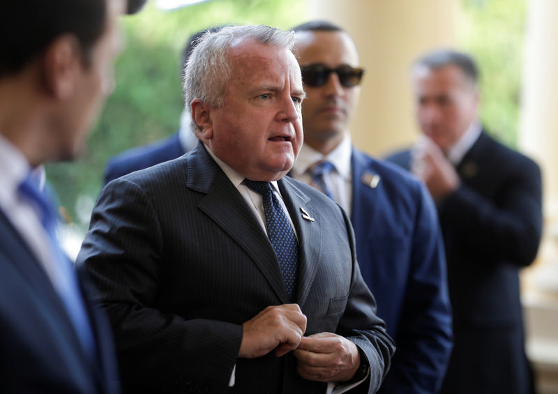 © Reuters. U.S. Deputy Secretary of State John J. Sullivan arrives at the Lopez Palace in Asuncion