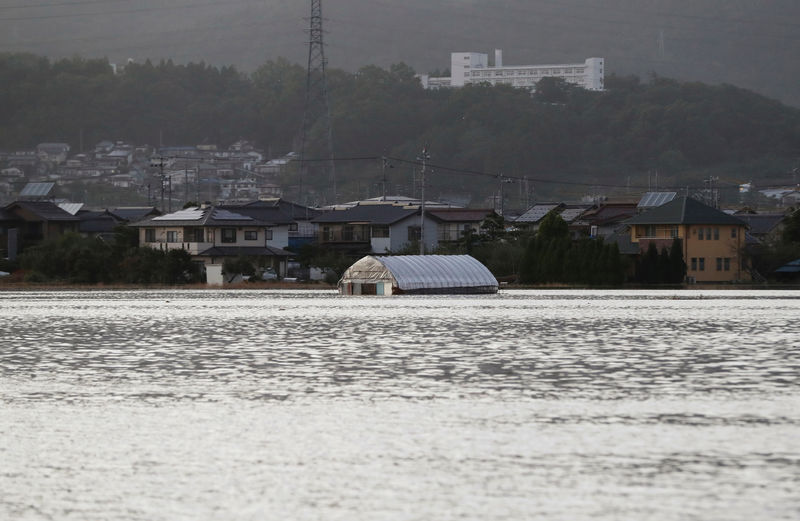 Diez muertos y dieciséis desaparecidos tras el tifón Hagibis azotar Tokio