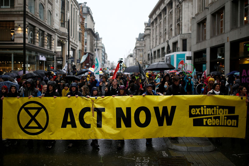 Científicos defienden la desobediencia civil para forzar la acción climática