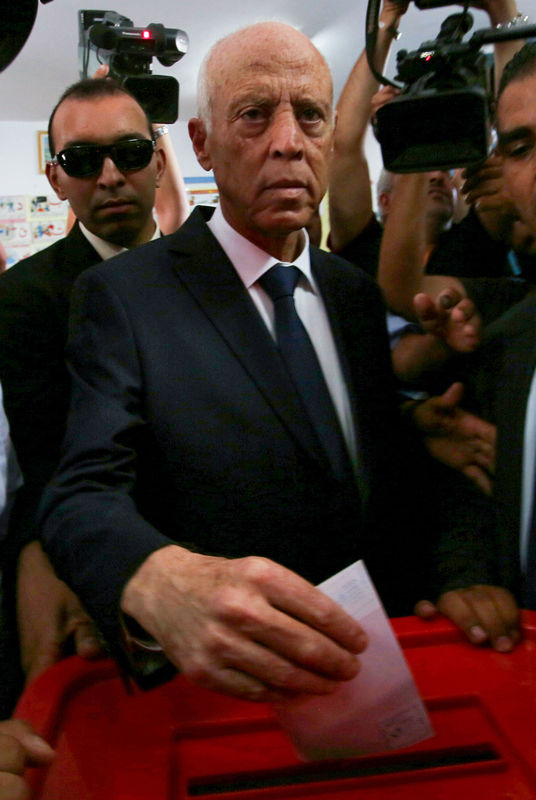استطلاع للرأي يظهر فوز قيس سعيد في جولة الإعادة بانتخابات الرئاسة التونسية