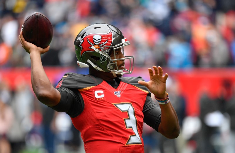 NFL notebook: Bucs sticking with INT-prone Winston