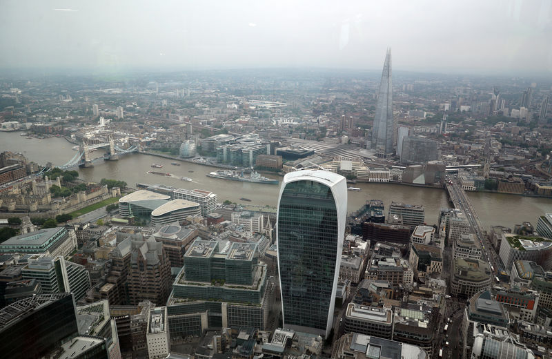 London retains global finance throne amid Brexit chaos